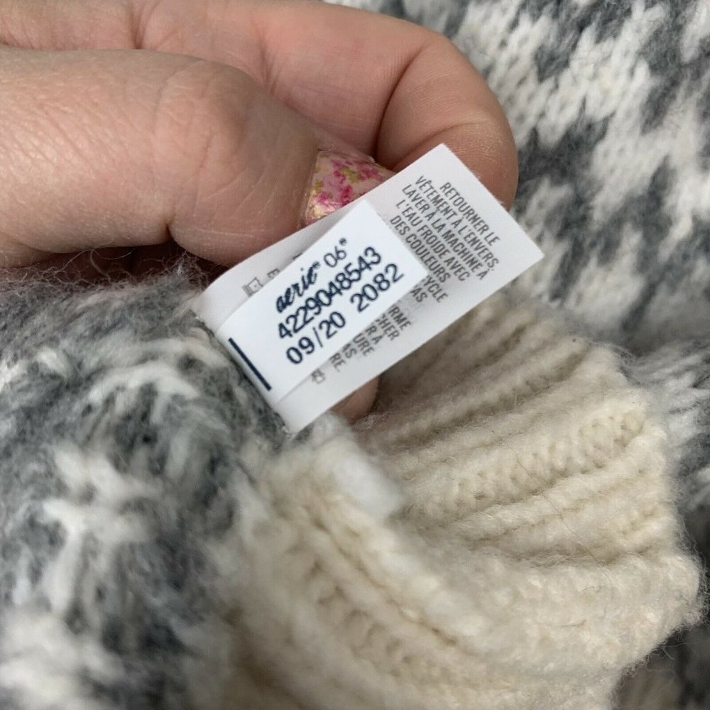 Aerie XS Oversized Gray Ivory cream Fair Isle Chunky Knit Sweater Top - Picture 6 of 7